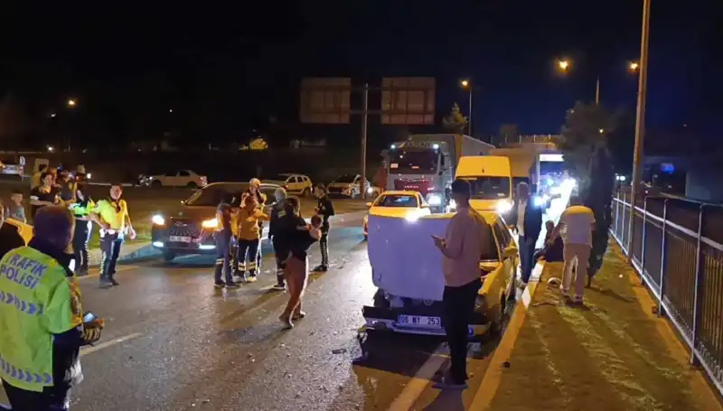 Otoyolda Gerçekleşen Geri Dönüş Kazasında İki Çocuk da Yaralandı
