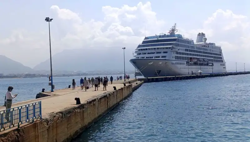 ABD'li Turistler Alanya'da Eşsiz Bir Kruvaziyer Deneyimi Yaşadı