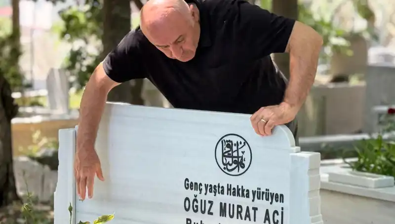 Aci Ailesinin Babalar Günü: Hüzün ve Hatıralar İç İçe Geçti