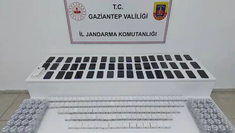 Gaziantep'te 1,3 Milyon TL Değerinde Kaçak Telefon Operasyonu: Tüm Detaylar