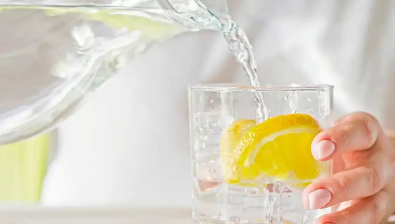 Limonlu Su Tüketmenin Vücuda Etkileri: 8 Bilinmeyen Fayda