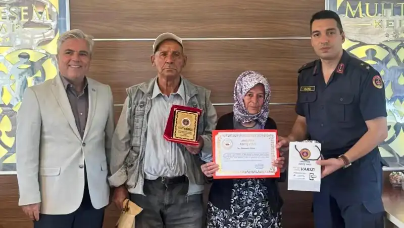 Tüm NatureGökyüzü’nü Duygularla Sarmalayan Bağış: Evinin Anahtarını Jandarmaya Verdiler