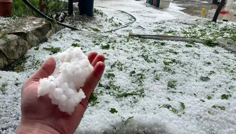 Haziran Ayında Dolu Sürprizi: Beyaz Tutku Şehri Sardı