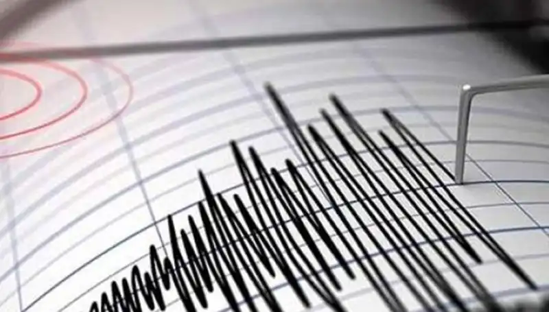 Sındırgı'da Korkutan Deprem: 4,3 Büyüklüğündeki Sarsıntı Neleri Etkiledi?