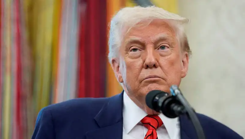Trump, G7 Zirvesini Sıradışı Bir Şekilde Terketti: Beyaz Saray'da Acil Toplantı Çağrısı
