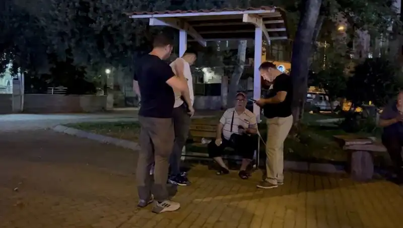 Kısmı Görme Kaybı Olan Adamın Telefonu Çalındı: Şehirde Güvenlik Endişeleri Artıyor