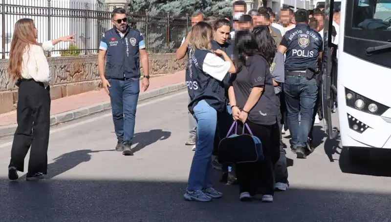 6 İl'de Çarpıcı Eskort Dolandırıcılığı: 12 Milyon TL'lik Vurgun Ortaya Çıktı