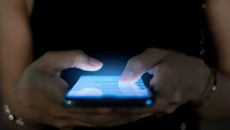 Narsisizmin Gizli İşareti: Telefon Alışkanlıkları ve Psikoloji Üzerindeki Etkileri