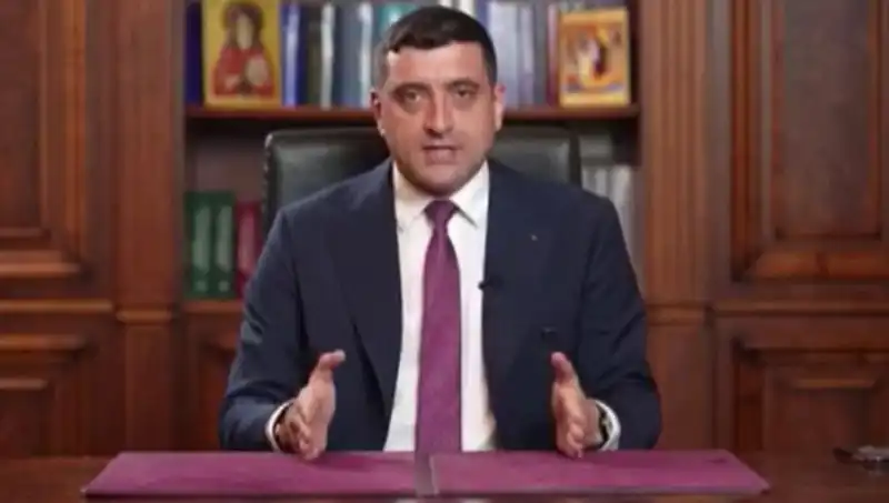 Romanya’da Seçimlerin İlk Turu: Aşırı Sağcı Adayın Beklenmedik Çıkışı