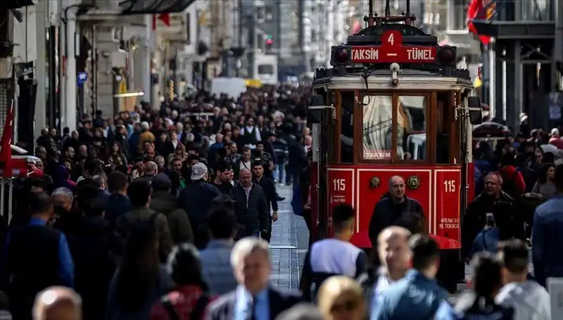 Türkiye'de Nüfus Artışı: Yeni Rakamlar ve Gelecek Tahminleri