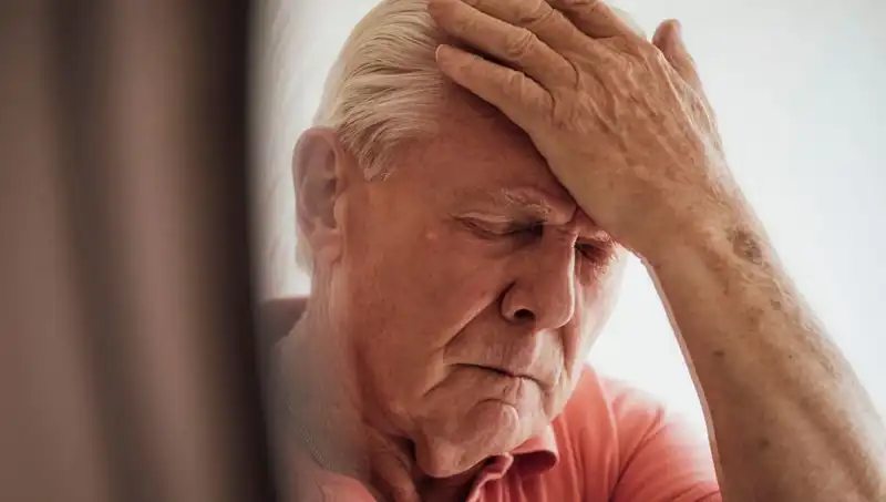 Yaşlılığa Bağlı Unutkanlık ile Alzheimer Arasındaki Temel Farklar Neler?