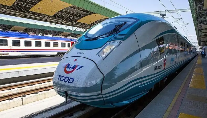 TCDD, 140 Yeni Tren Makinisti İçin Kursiyer Alımı Yapıyor!