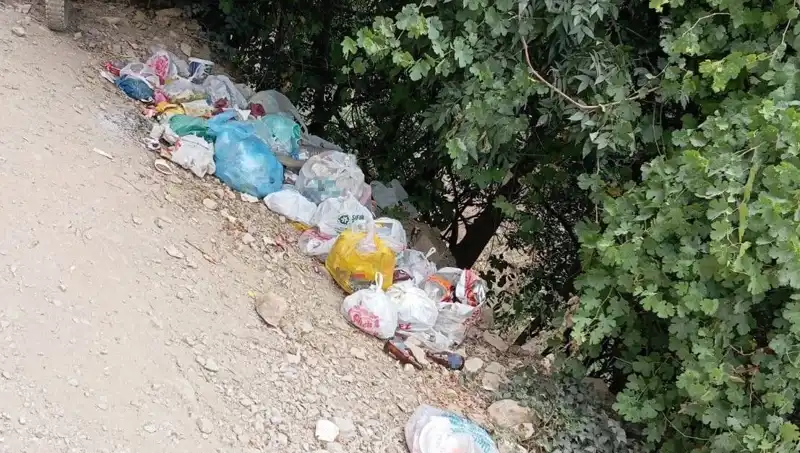 Kato Dağı'ndaki Kaval Şelalesi'nde Yakın Zamanda Patlayan Çöp Tepkisi