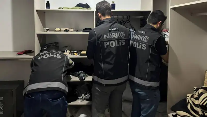 Uyuşturucu Operasyonunda 5 Milyon Dolar Değerinde F Serisi Dolar Ele Geçirildi!