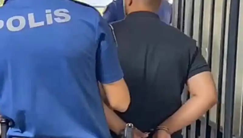 İzmir'de Polise Saldırı Olayında Şok Gelişme: Şahıs Tutuklandı