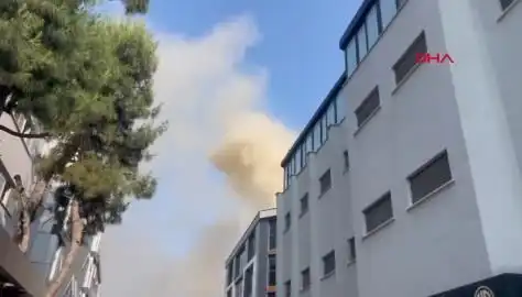 İstanbul'daki İş Merkezinde Çıkan Yangın Furyası Sona Erdi mi?