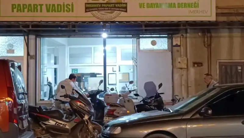 Yerel Mahallede Bıçaklı Kavga: Bir Kişi Ağır Yaralı