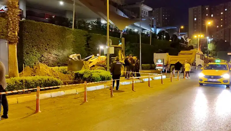 Küçükçekmece’de Doğal Gaz Borusu Krizi: Endişe Verici Durum Ortaya Çıktı