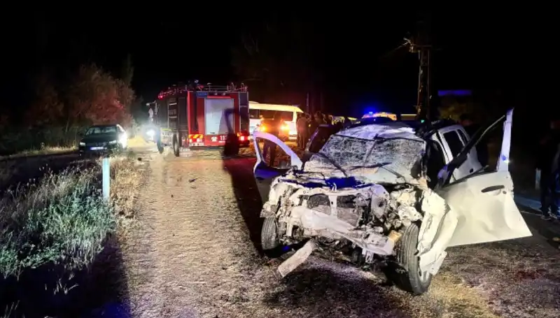 Ciple Traktör Çarpışması: 5 Yaralı, Kazanın Silüeti Nedir?