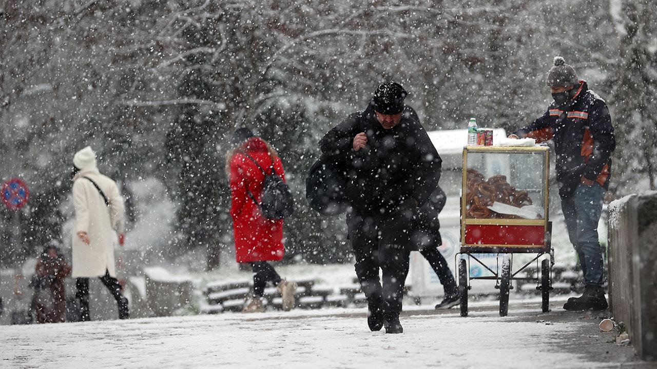 Meteoroloji'den Sürpriz Kar Yağışı Uyarısı!