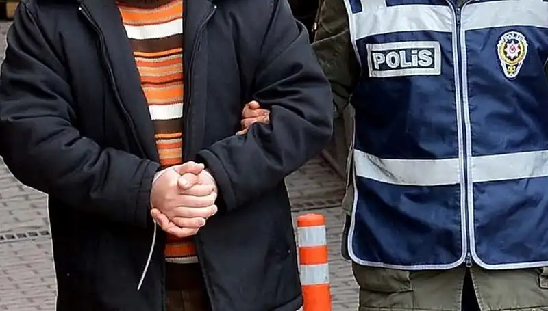 Yıllardır Aranan Suçlu, Lüks Villada Yakalandı!