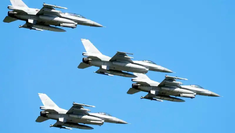 ABD, Ukraynalı Pilotları F-16 Uçakları İçin Eğitecek: 310 Milyon Dolar Ayırıldı