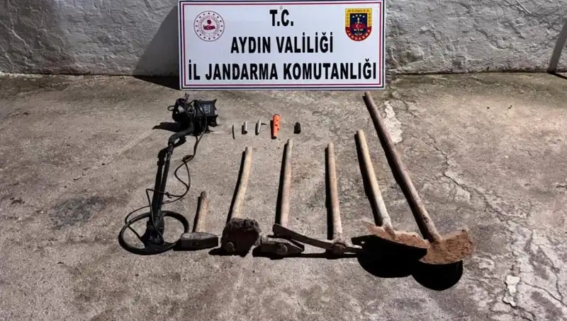 Aydın’da Kaçak Kazı Yapan Çeteye Suçüstü İhbarıyla Baskın Yapıldı