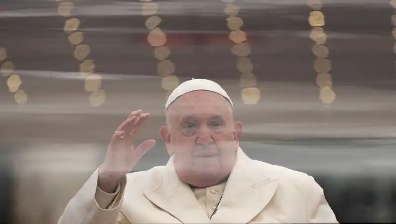 Papa Francis, Hastaneden Sesli Mesaj Gönderdi: "Buradan Size Eşlik Ediyorum"