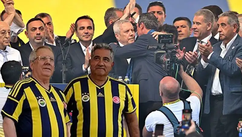 Aziz Yıldırım'ın Ekibinden Ali Koç'a İstifa ve Adaylık Çağrısı!