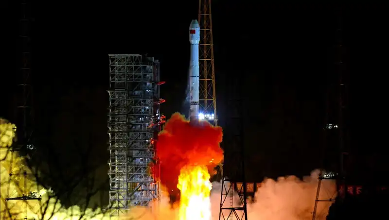 Çin’in Tienvın-2 Asteroid Keşif Aracı Uzaya Gönderildi: Uzay Araştırmalarında Yeni Bir Dönem Mi?