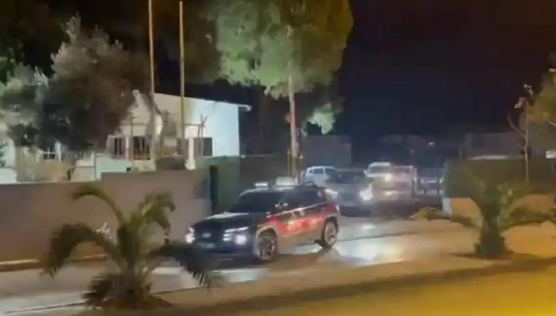 İzmir'de 24 Saat Süren Operasyonda 141 Hükümlü Yakalandı: Detaylar Şok Edici!