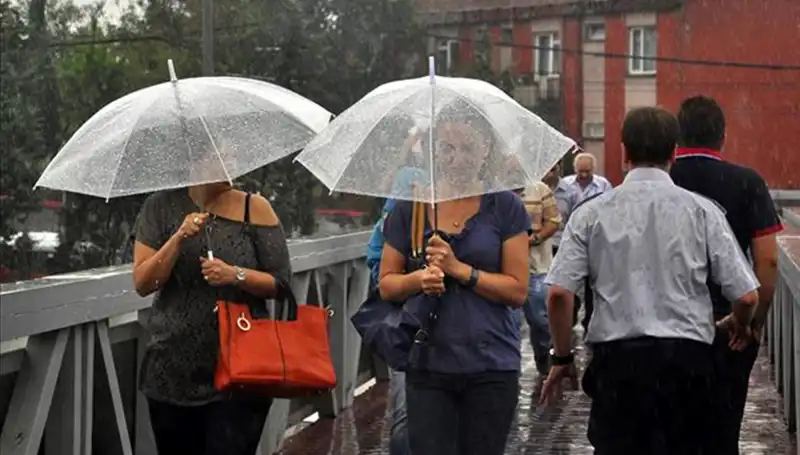 Yüksek Sıcaklıklar ve Sağanak Yağışlar: Meteorolojiden Kritik Uyarılar