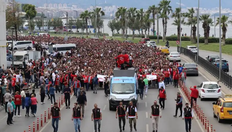 İzmir'de Grev Olayları 4. Gününde: Neler Yaşanıyor?
